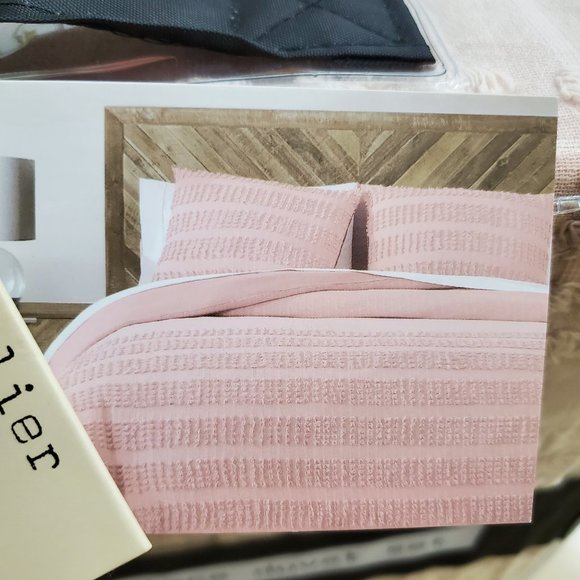 Artelier Nicole Miller Duvet Set - Picture 3 of 11